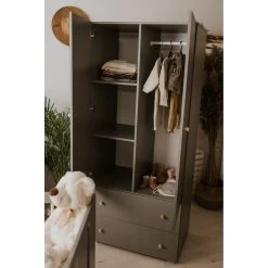 Babykamer Bo: Ledikant, Commode En 2-Deurskast -Kinderkraft Winkel babykamer bo 2 1 1