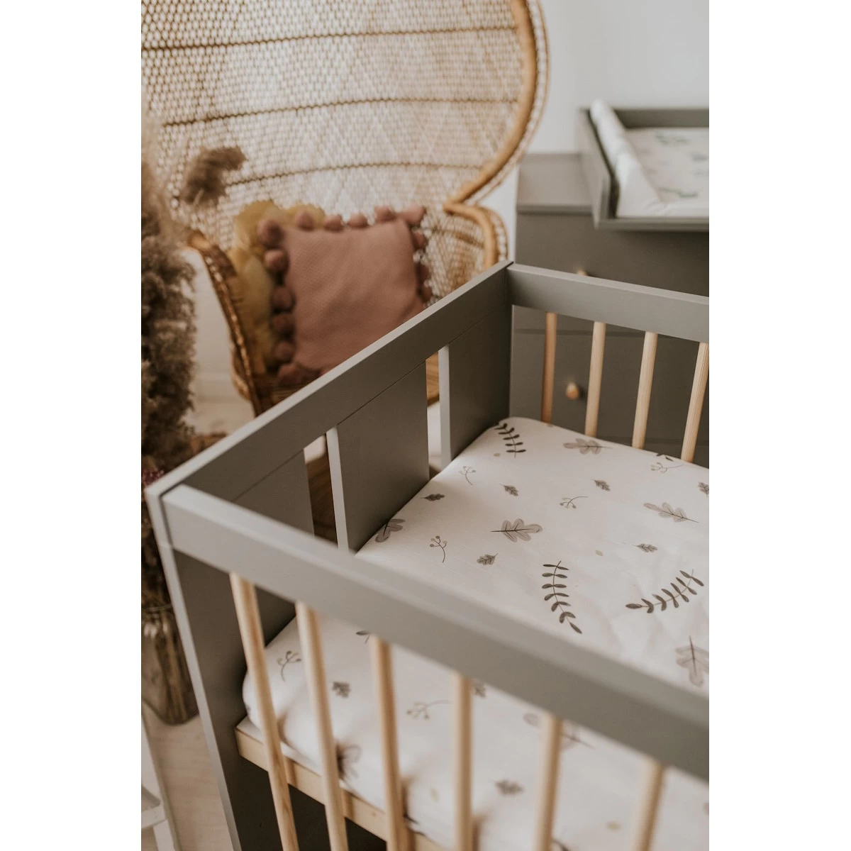 Babykamer Bo: Ledikant & Commode 8 Babykamer Bo: Ledikant & Commode - Afbeelding 6