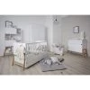 Bellamy Lotta Snow Babykamer: Ledikant/Juniorbed, Commode En 2-Deurskast -Kinderkraft Winkel bellamy lotta snow babykamer 1 4