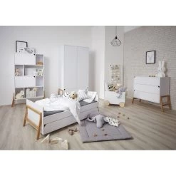 Bellamy Lotta Snow Babykamer: Ledikant/Juniorbed, Commode Met 6 Lades En 2-Deurskast -Kinderkraft Winkel bellamy lotta snow babykamer 3 4