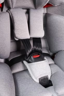 Ding Cruz Light Grey 360° Isofix Autostoel 0-36kg DI-101921 27 Ding Cruz Light Grey 360° Isofix Autostoel 0-36kg DI-101921 -Kinderkraft Winkel di 101921 ding cruz light grey safety belt