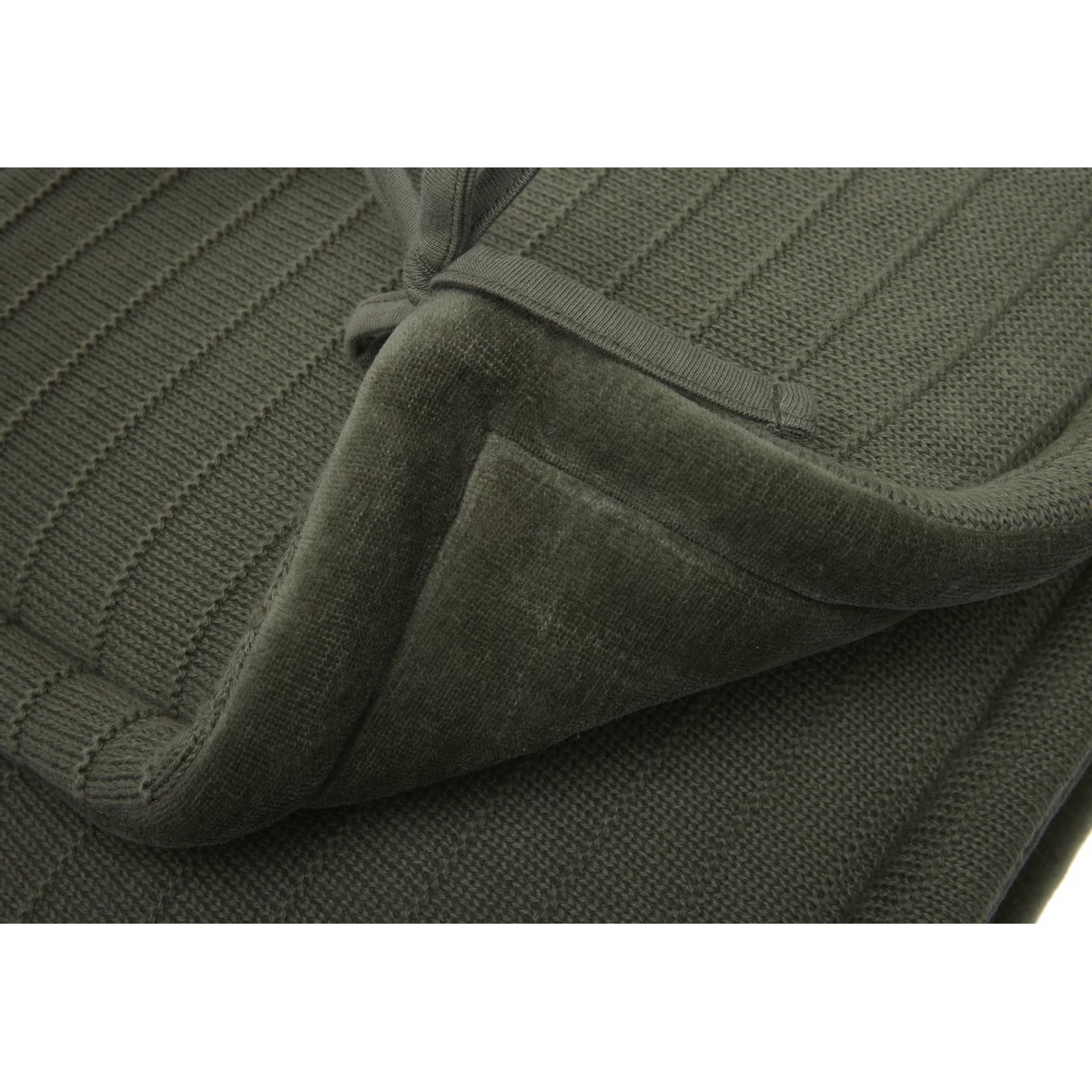 Jollein Pure Knit Leaf Green 30 X 180 Cm Bedbumper 004-895-67010 6 Jollein Pure Knit Leaf Green 30 X 180 Cm Bedbumper 004-895-67010 - Afbeelding 4