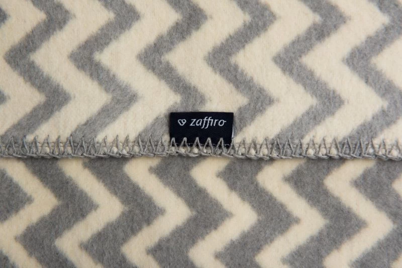 Zaffiro Grijs & Ecru Zigzag 75 X 100 Cm Wiegdeken 40771 5 Zaffiro Grijs & Ecru Zigzag 75 X 100 Cm Wiegdeken 40771 - Afbeelding 3